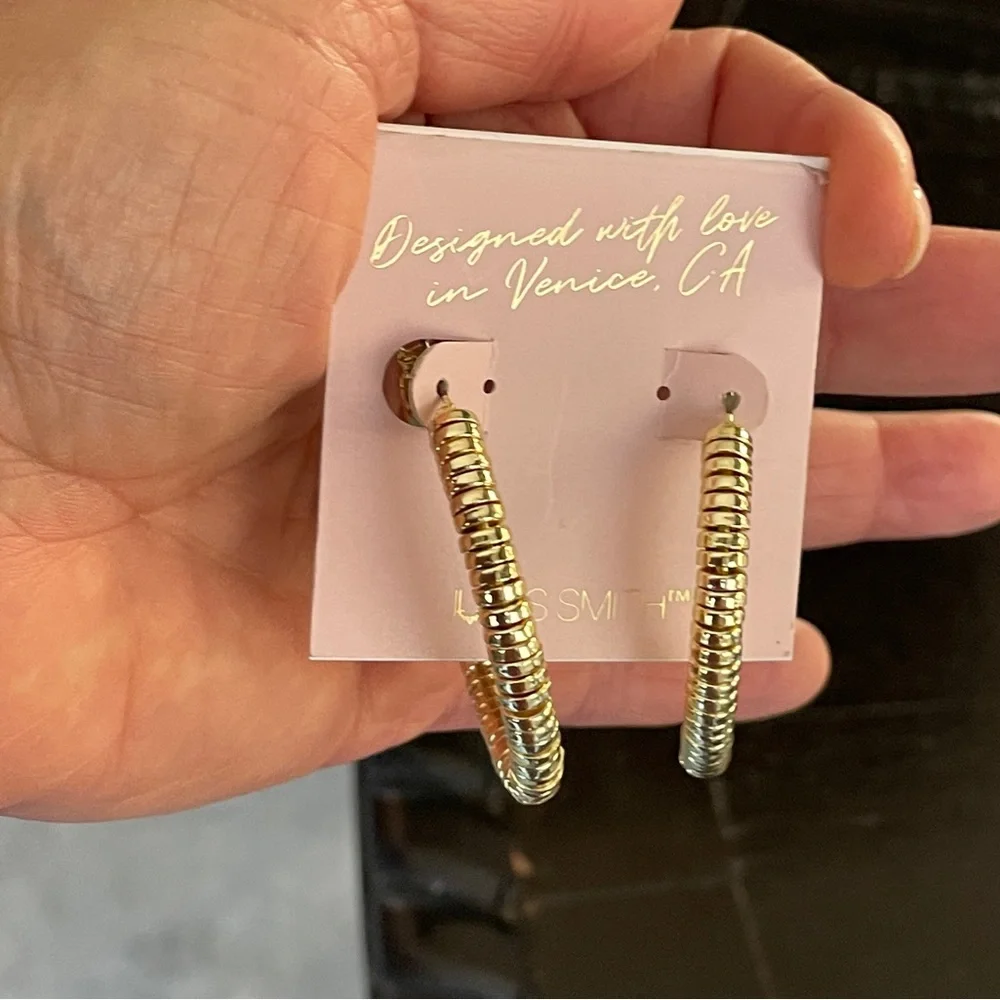 GOLD COIL HOOP EARRING by Jules Smith, NWT. - Picture 8 of 15